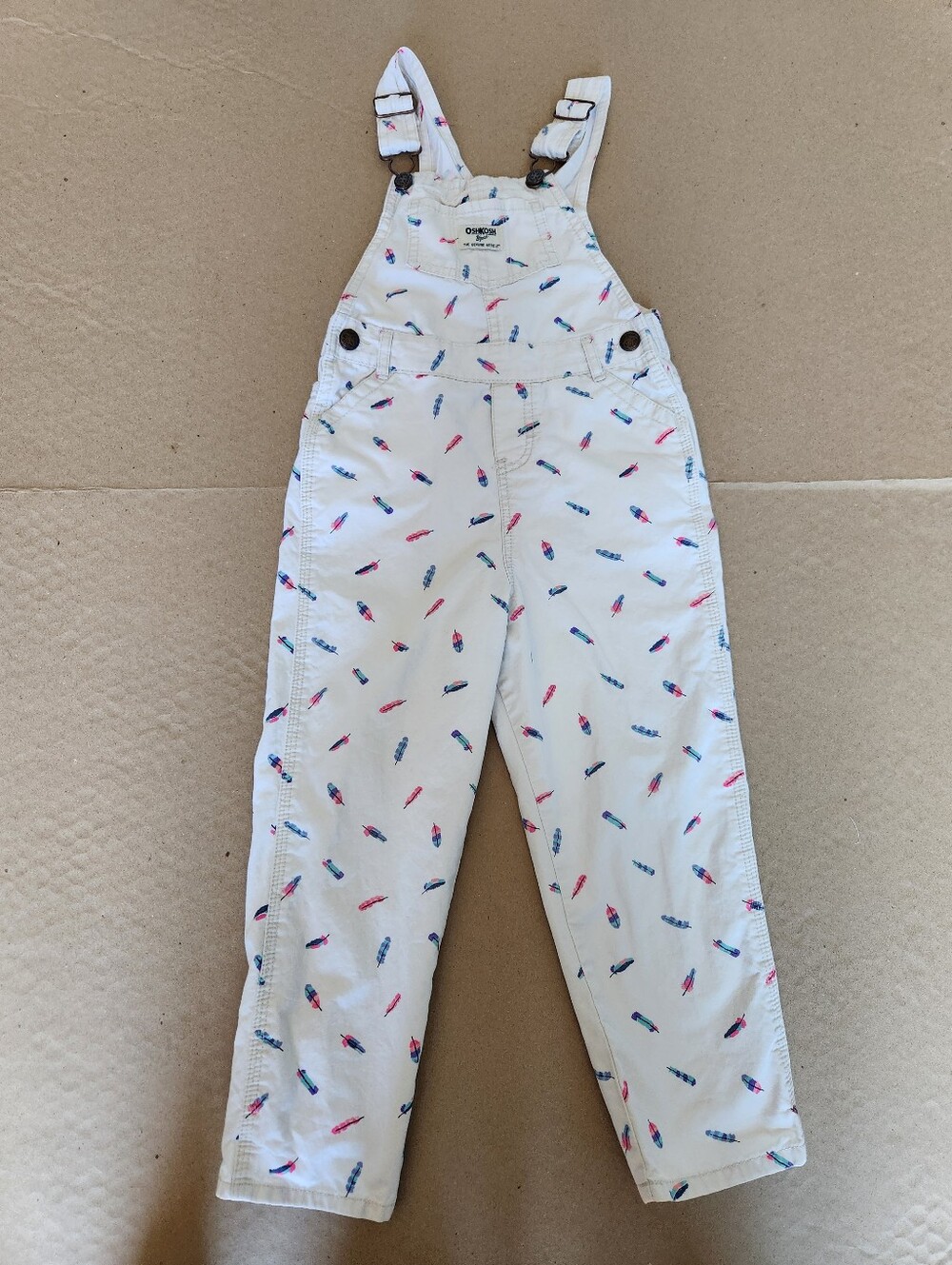 OshKosh B'gosh White Overalls with Pink & Blue Feather Print - 5T